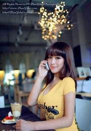 E奶美女照片,镜头下的性感与魅力