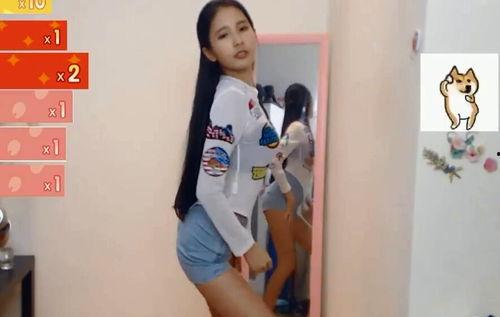 女主播和干弟弟,女主播与干弟弟的甜蜜日常