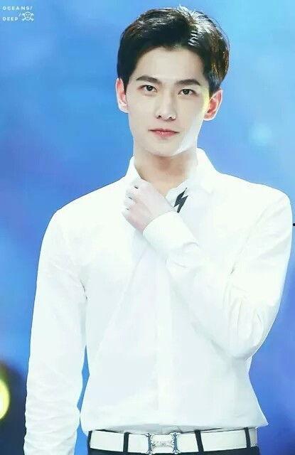 杨洋图片高清,魅力四溢，风华绝代